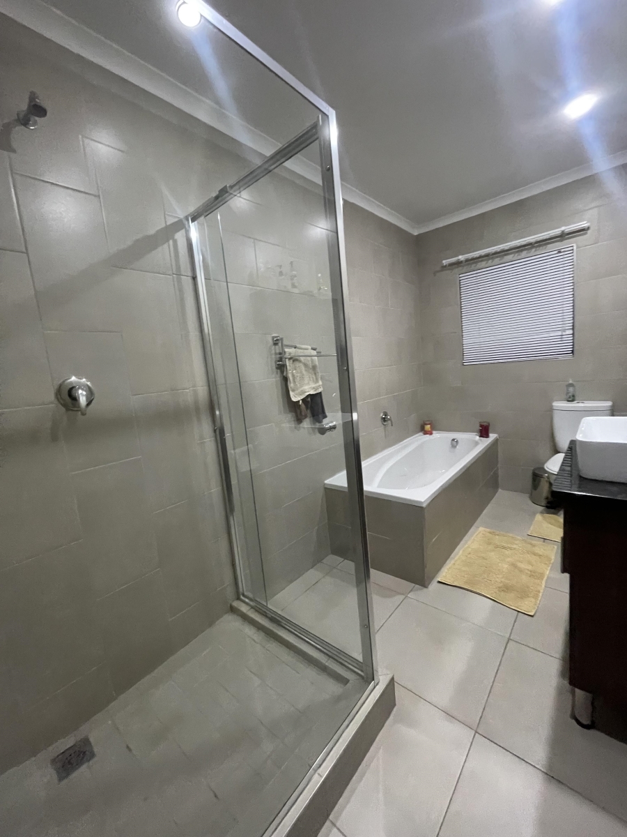 3 Bedroom Property for Sale in Beacon Bay Eastern Cape